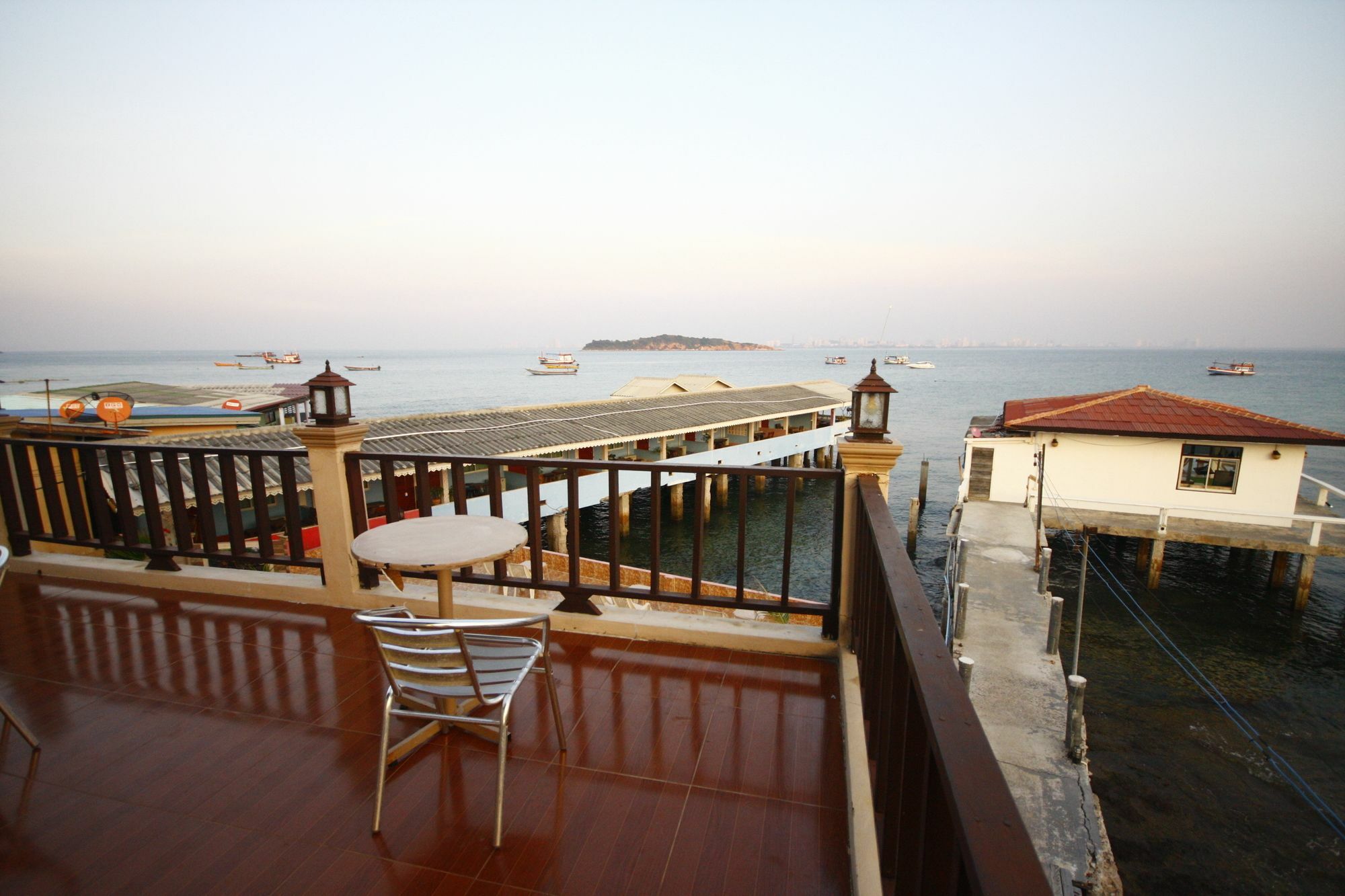 Koh Larn Sea Side Resort Ngoại thất bức ảnh